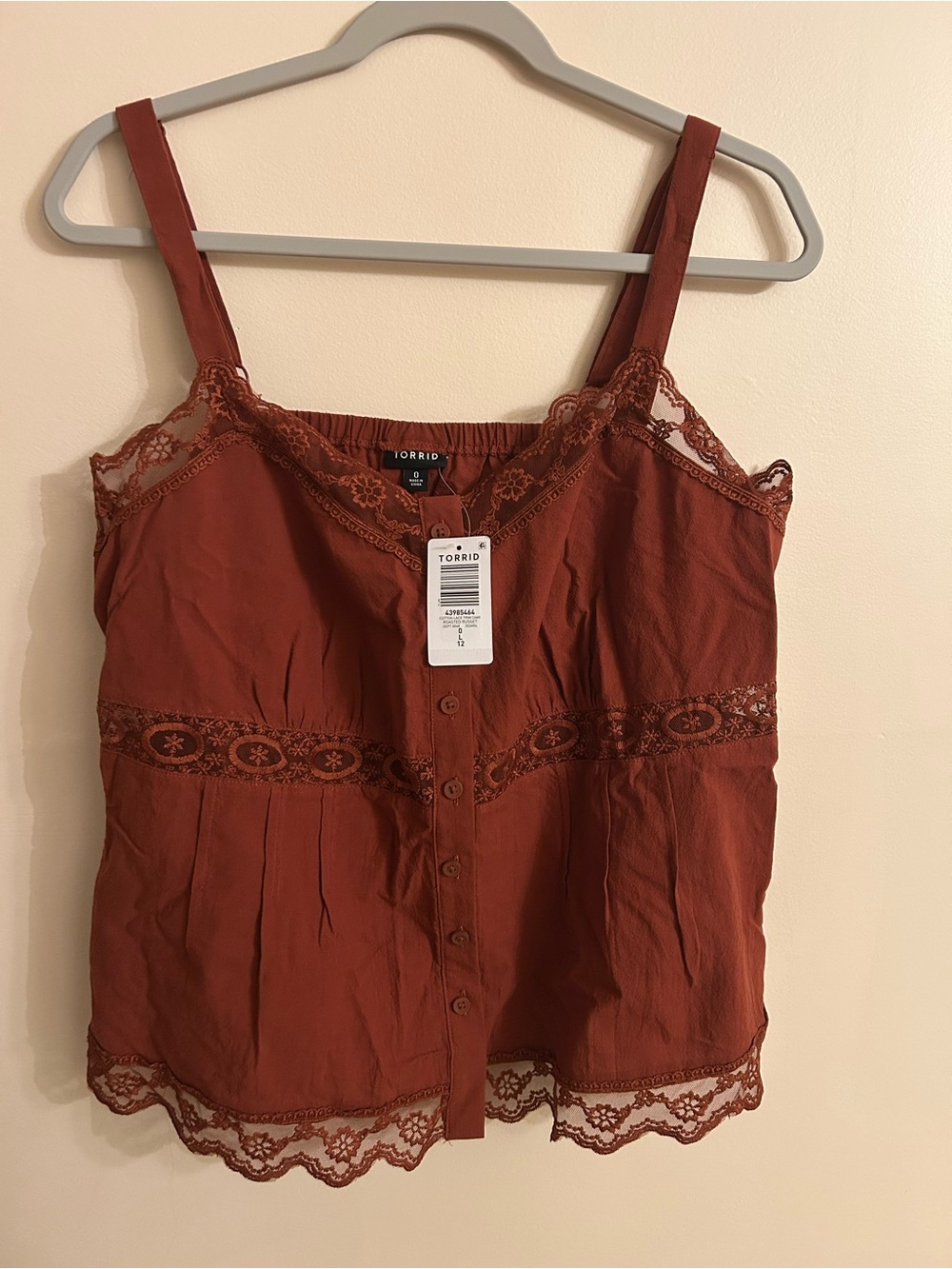 Lace-Trim Button Front Tank Top - Picture 4 of 8